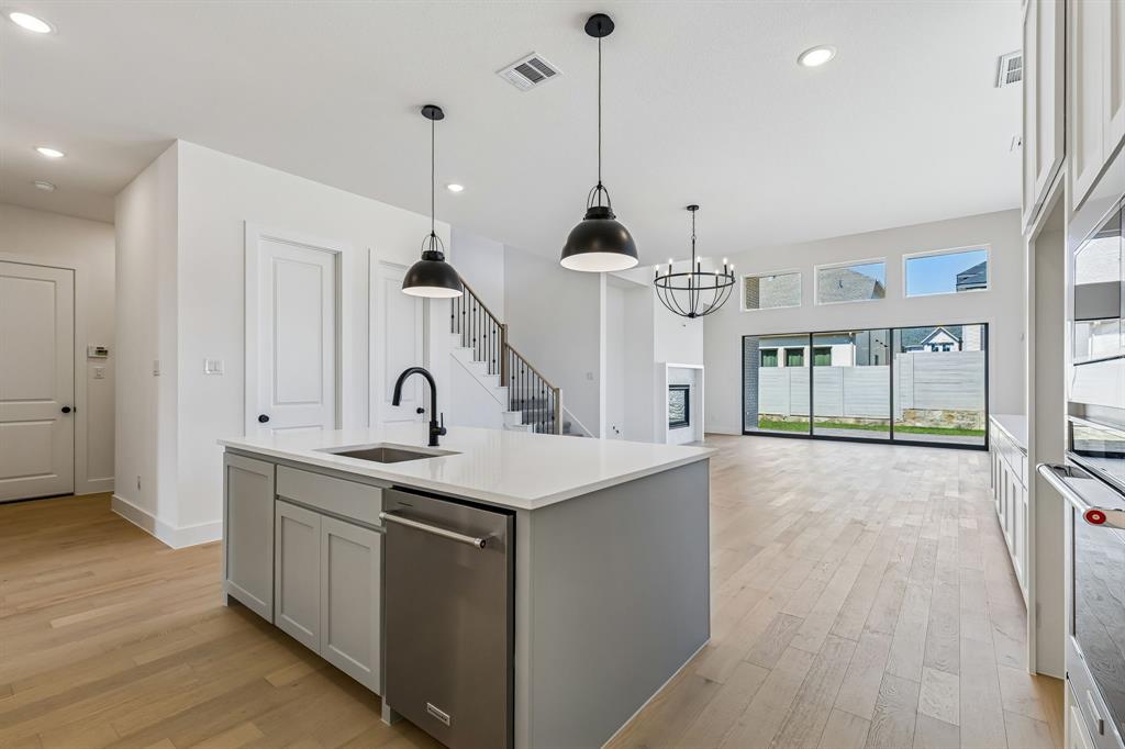 Painted Tree Lakeside South 50s - Residential