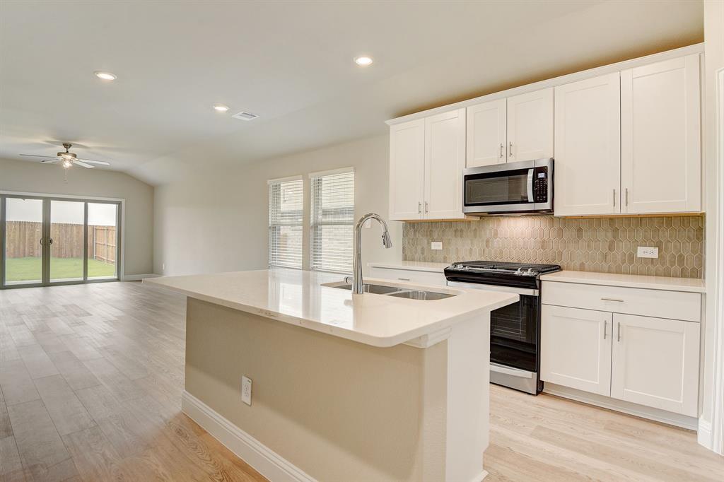 2217 Lone Star Lane