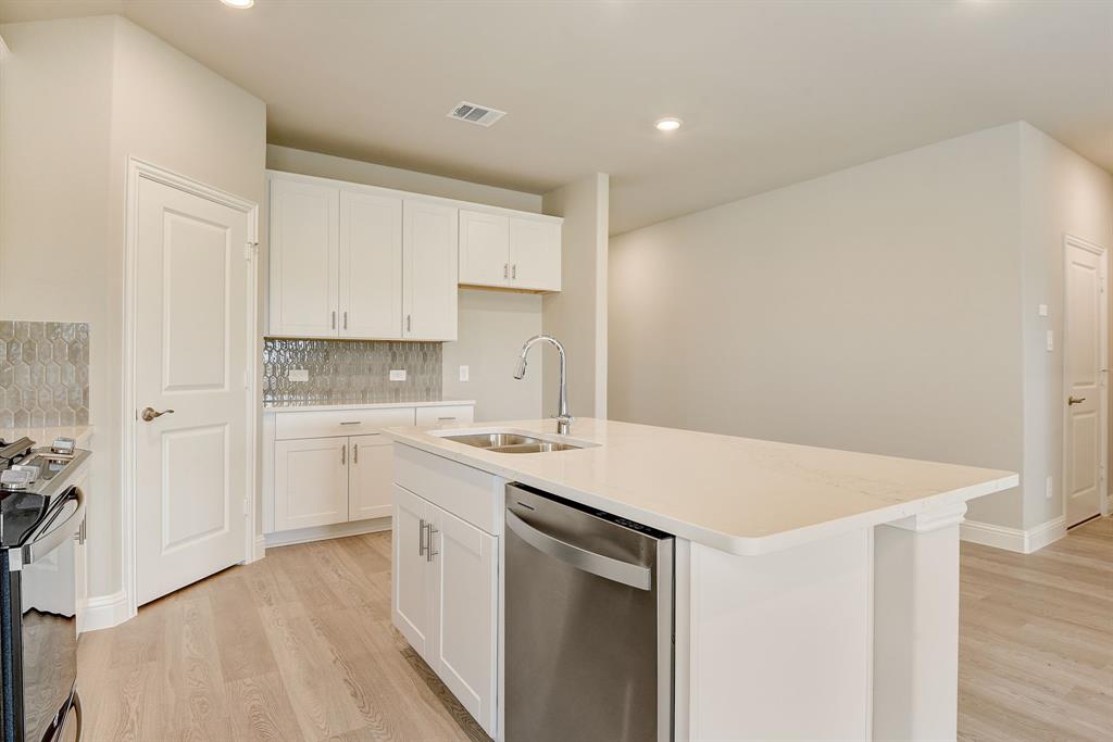 2217 Lone Star Lane