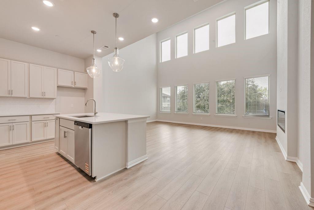 8095 Challenger Lane