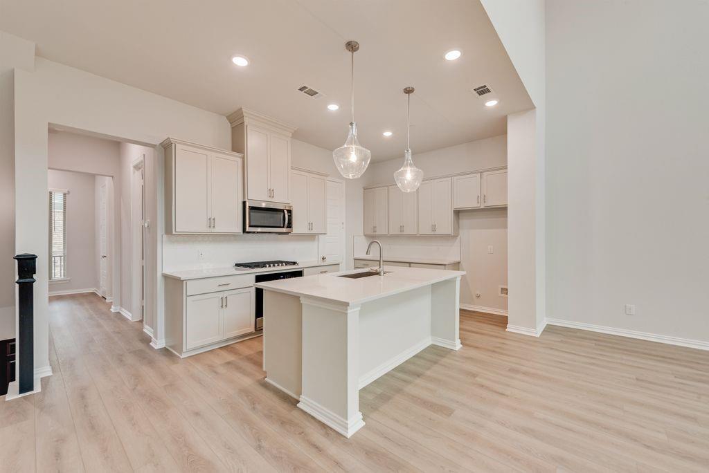 8095 Challenger Lane