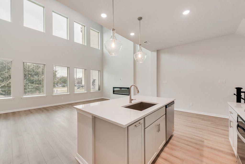 8095 Challenger Lane