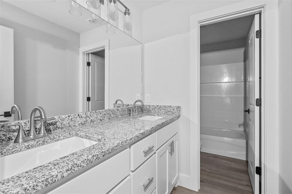 FOOTPRINT RESIDENTIAL - Residential Lease