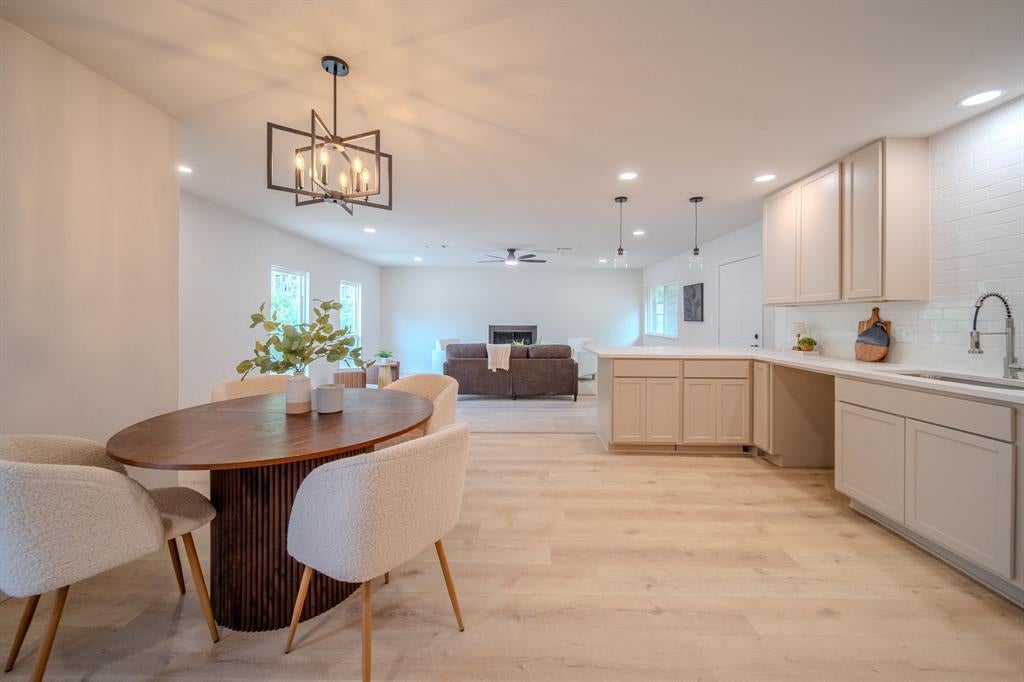 821 Lexington Drive