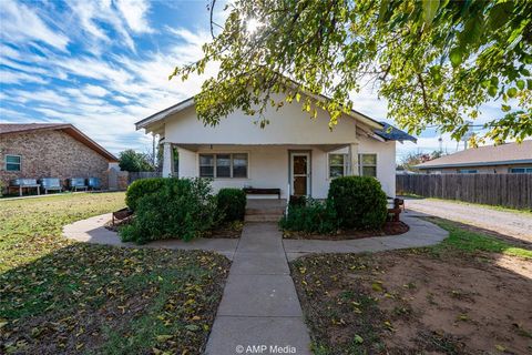 A home in Rotan