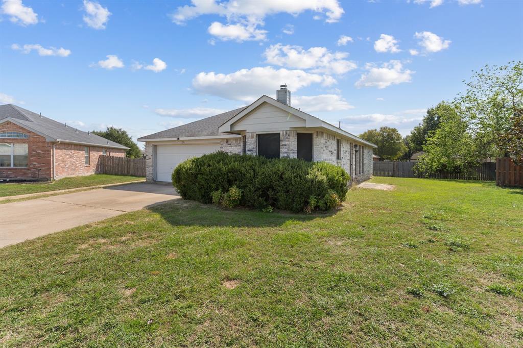 236 Kings Way Court