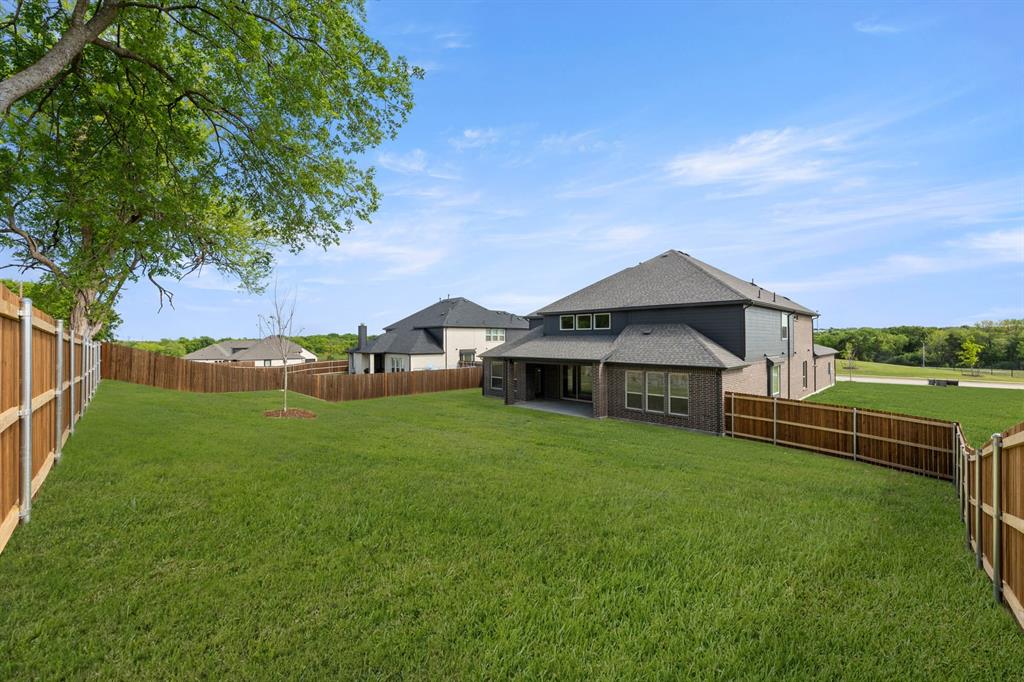 1115 Willow Lake Drive