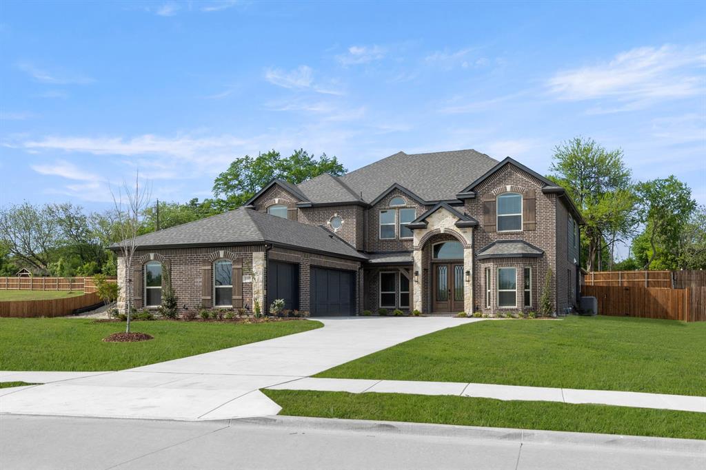 1115 Willow Lake Drive