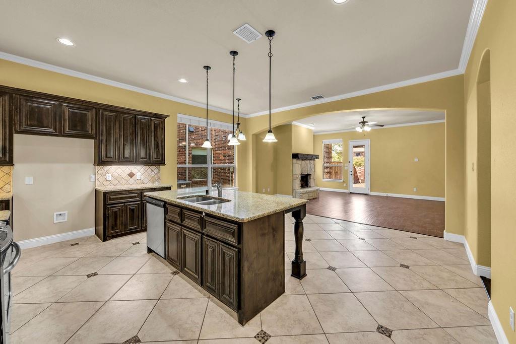 1721 Medina Lane