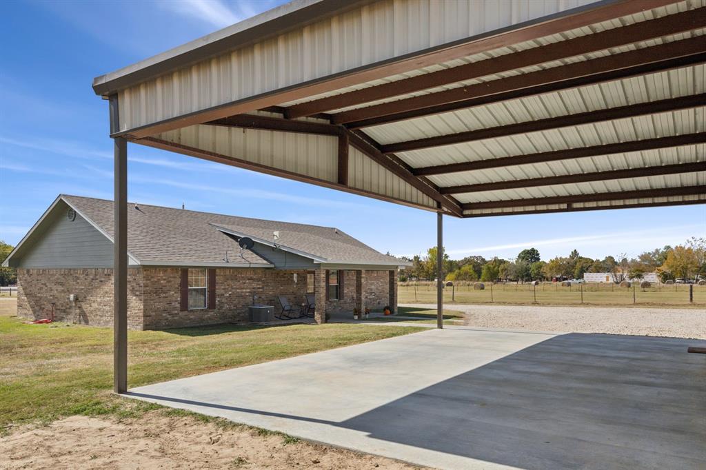 2068 W US Highway 69