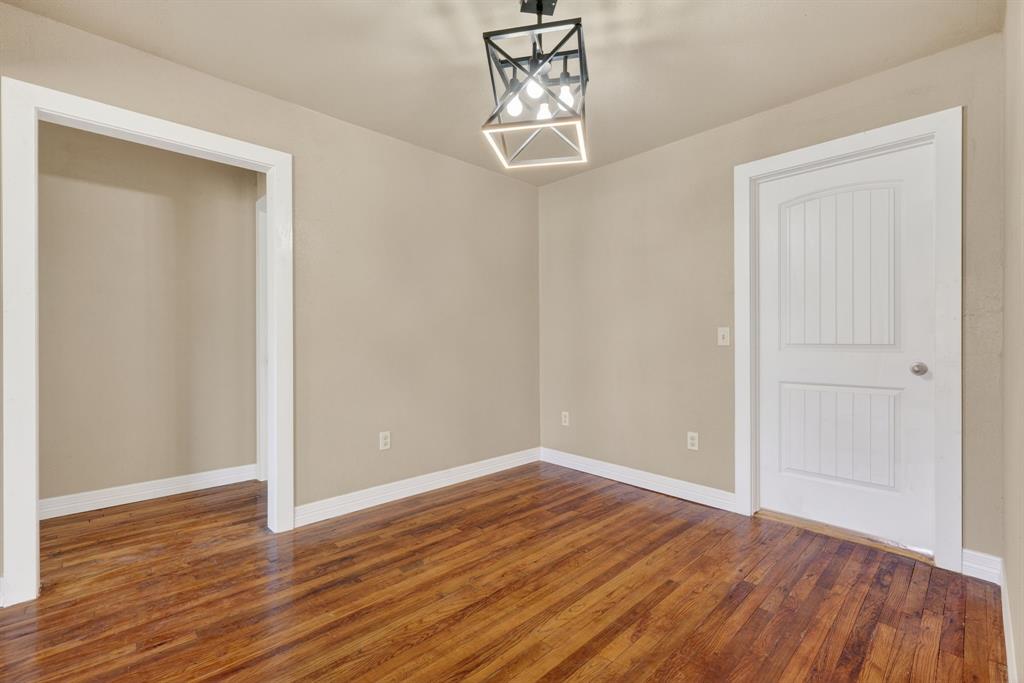 Chapman 1st Add - Residential