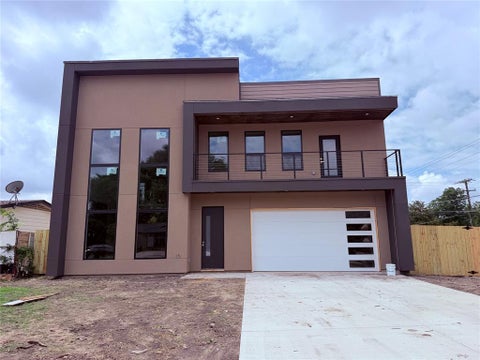 Photo of 2506 Gross Road, Dallas, TX 75228 (MLS # 21290998)