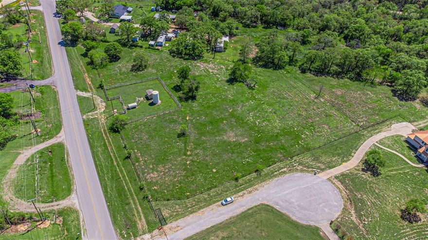 Buyer and Buyer's Agent to verify that all information is True and Correct ..... Please Text or E-mail for fastest response. Phone calls will be returned within 1 business day ........... The seller is considering to owner finance this property with 50% down payment.