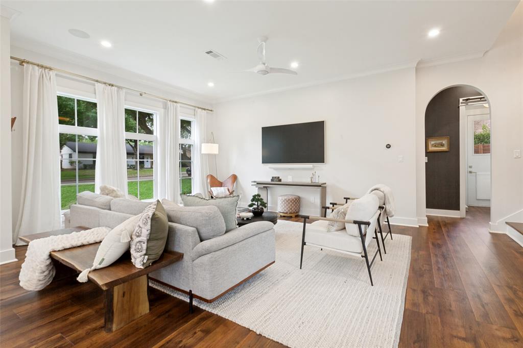 2226 Shady Creek Drive