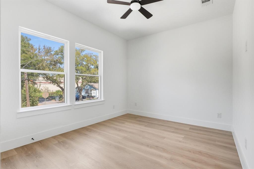 lincoln Manor - Residential