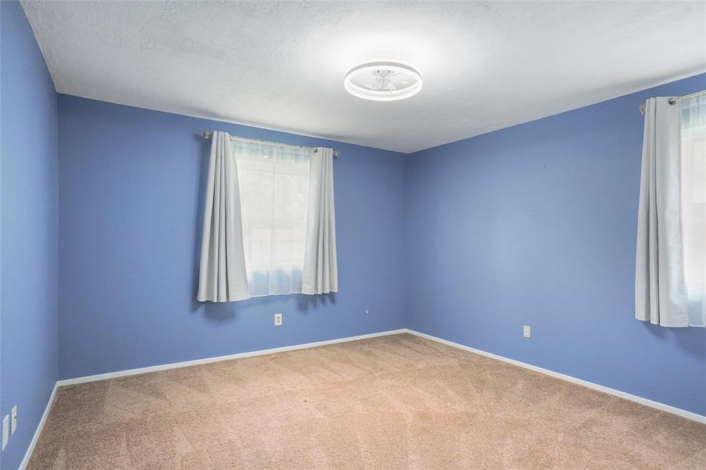 2116 Hurstview Drive