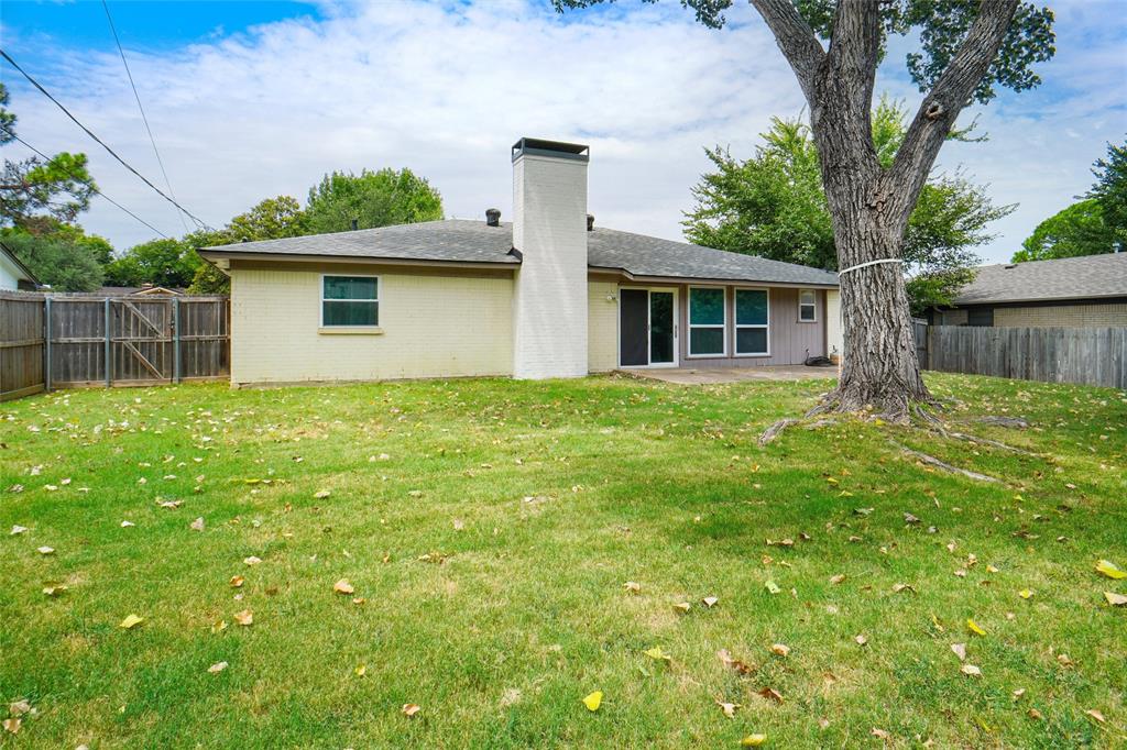 2116 Hurstview Drive