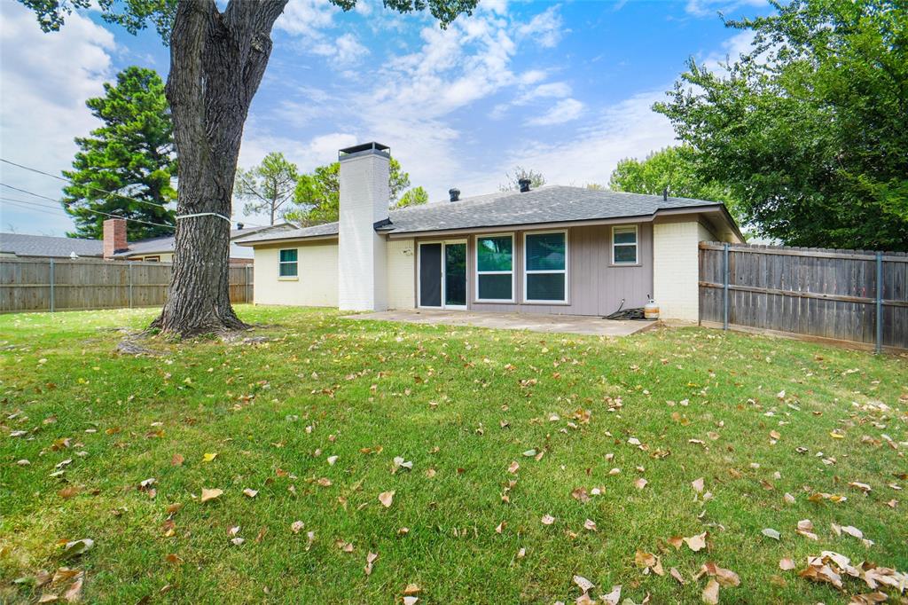 2116 Hurstview Drive