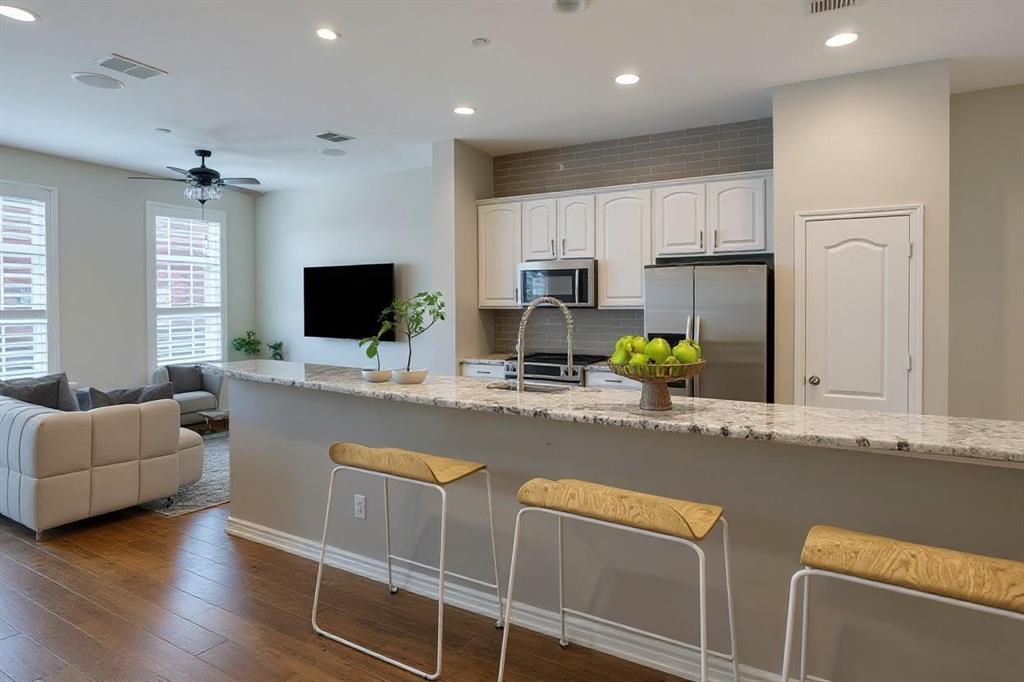 Townhomes Of District A Ph 01-11 - Residential