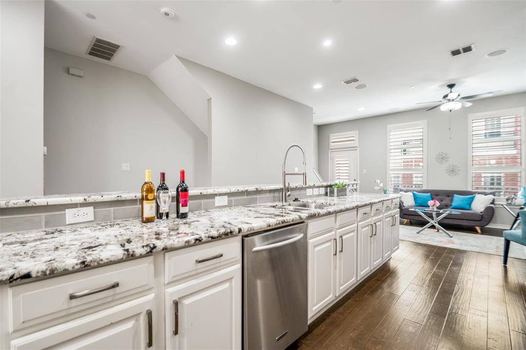 Townhomes Of District A Ph 01-11 - Residential