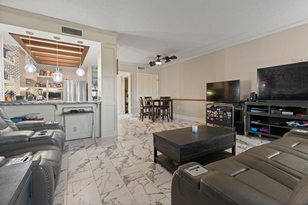 Reflection Bay Condo On Lake Arl - Residential