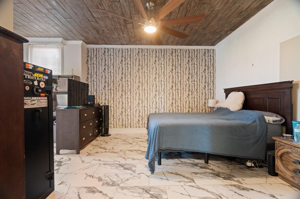 Reflection Bay Condo On Lake Arl - Residential