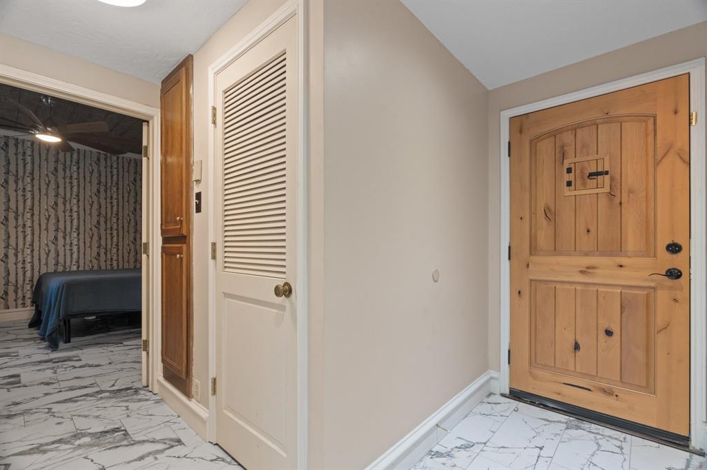 Reflection Bay Condo On Lake Arl - Residential