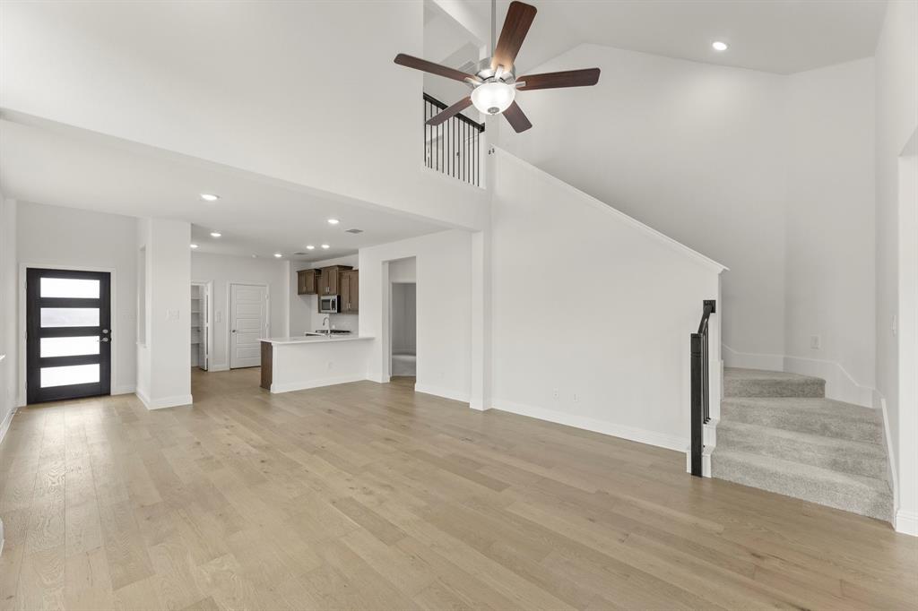900 Collegiate Drive