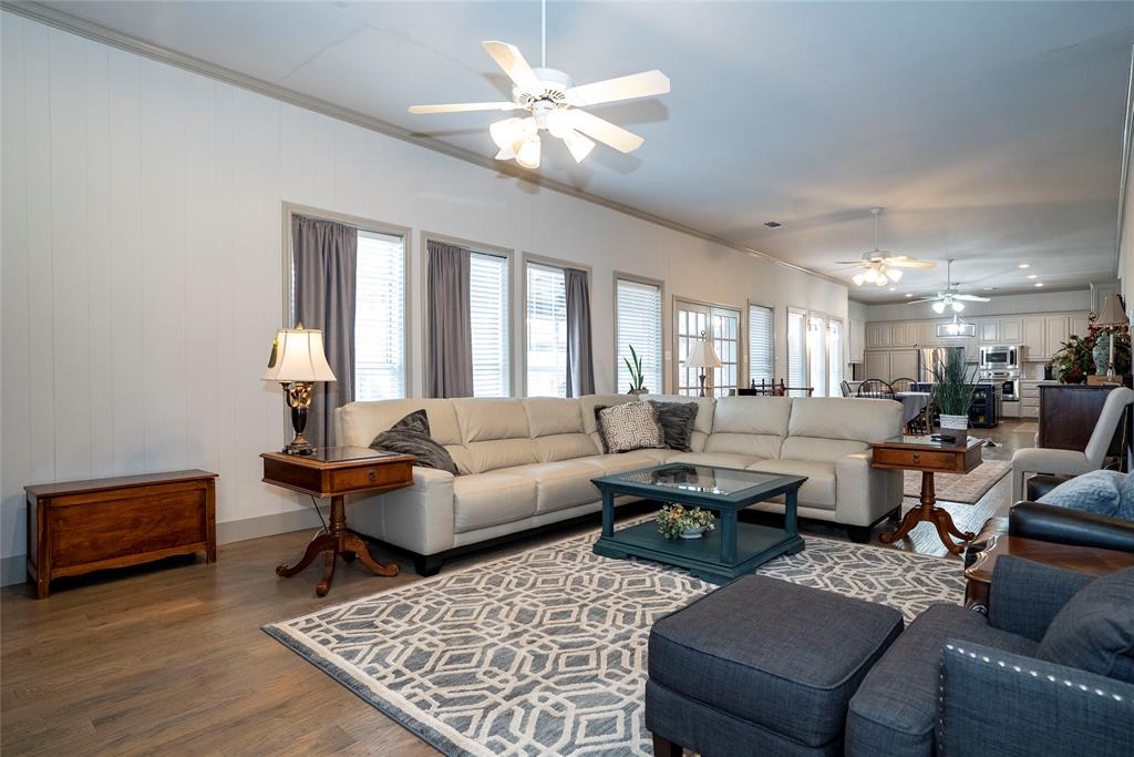 A0736 - M MC DONALD - Farm