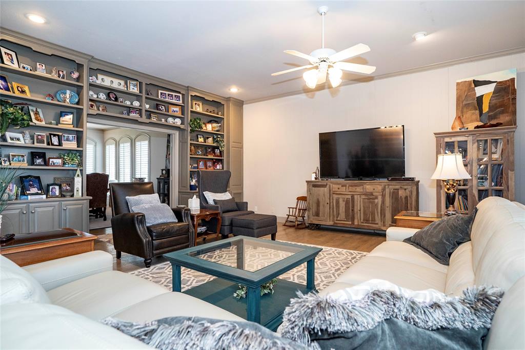 A0736 - M MC DONALD - Farm