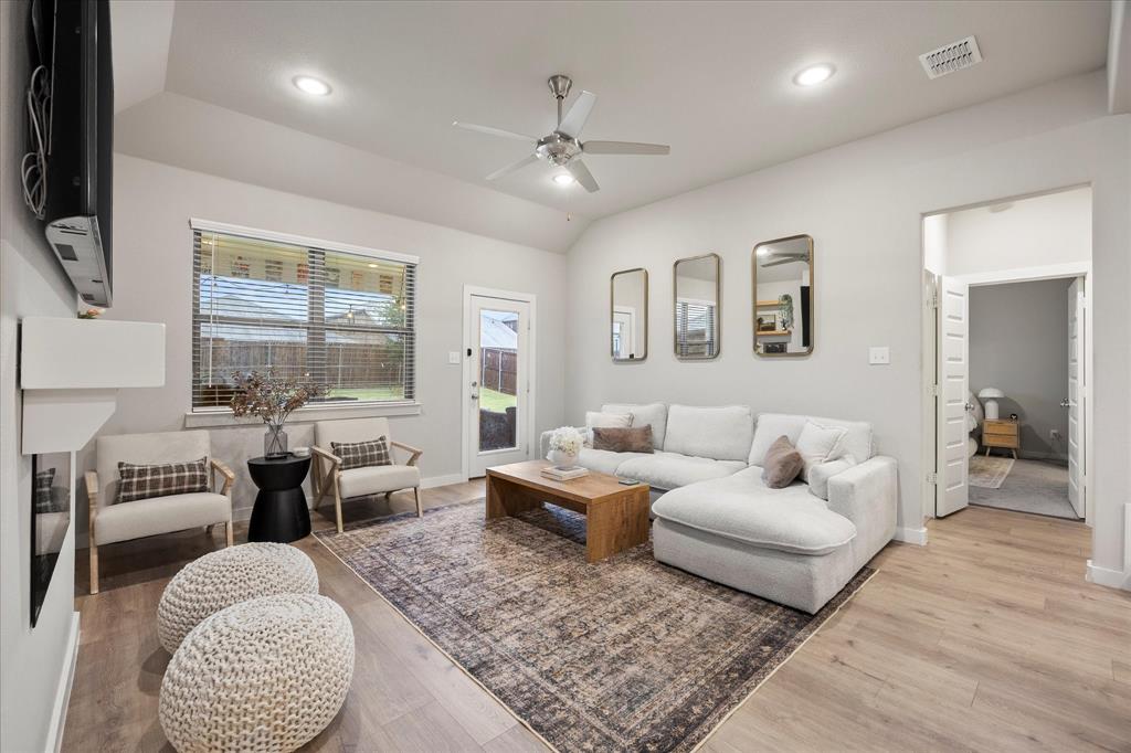 De Berry Reserve - Residential