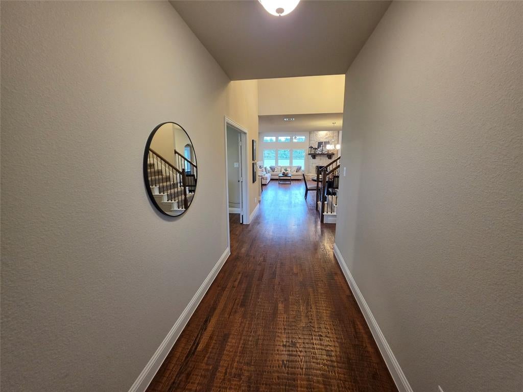 232 Redwood Circle
