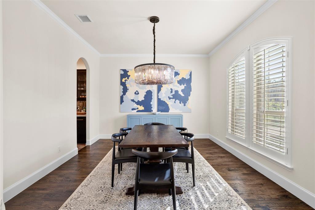 1302 Featherwood Drive