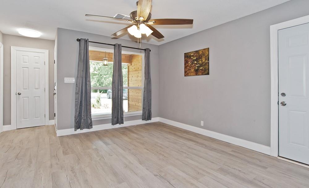 2908 Longfellow Lane