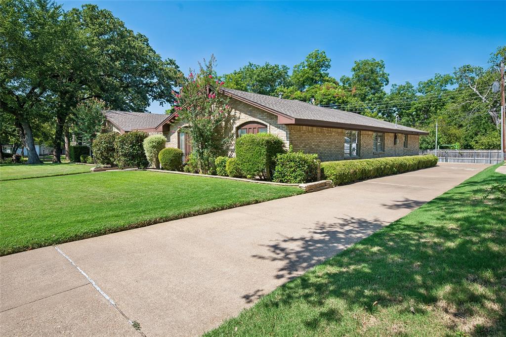1204 Springwood Court