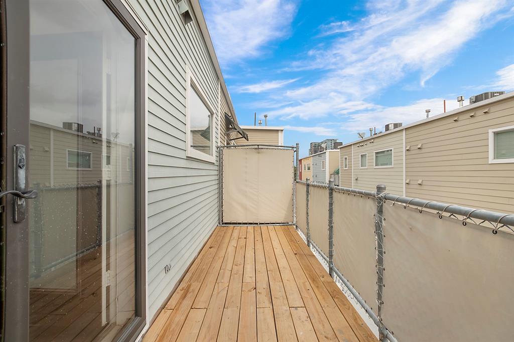 Charleston Square - Residential