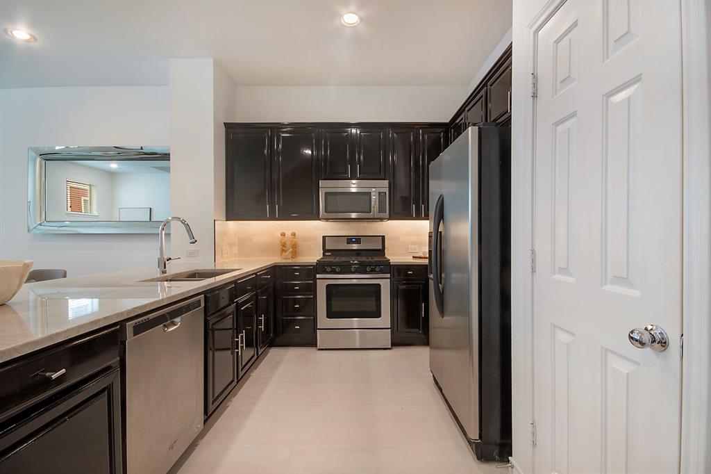 Charleston Square - Residential