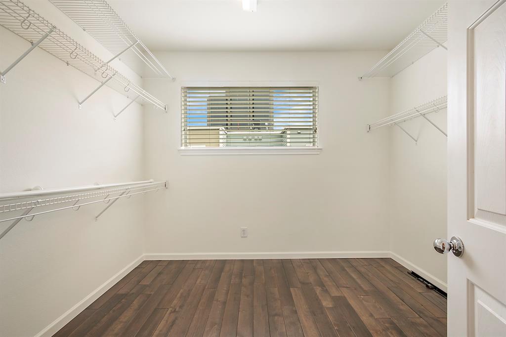 Charleston Square - Residential