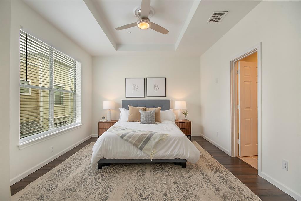 Charleston Square - Residential