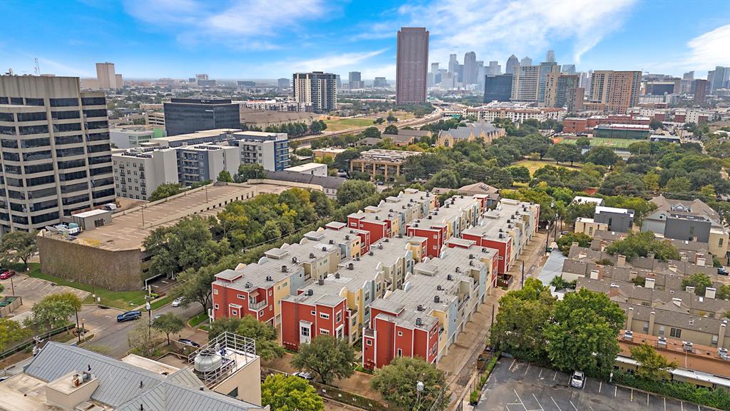 Charleston Square - Residential