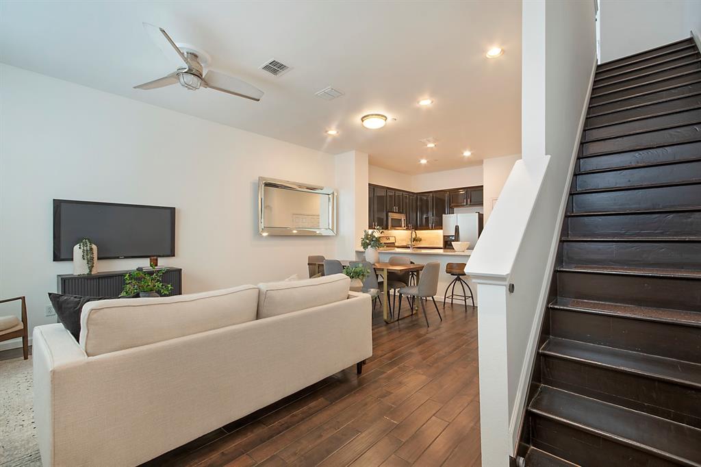 Charleston Square - Residential