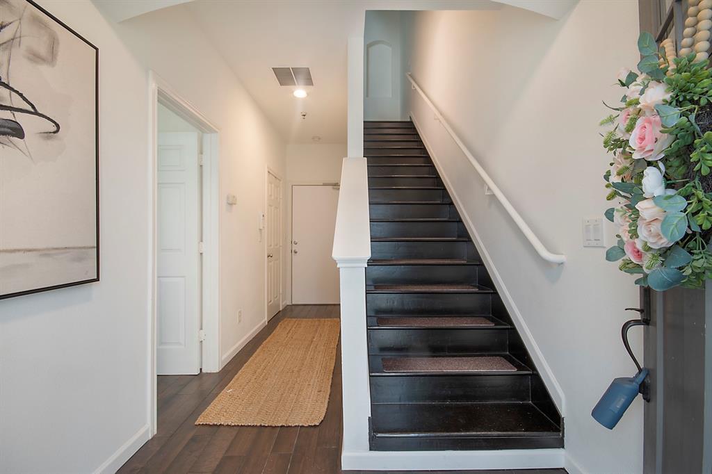 Charleston Square - Residential