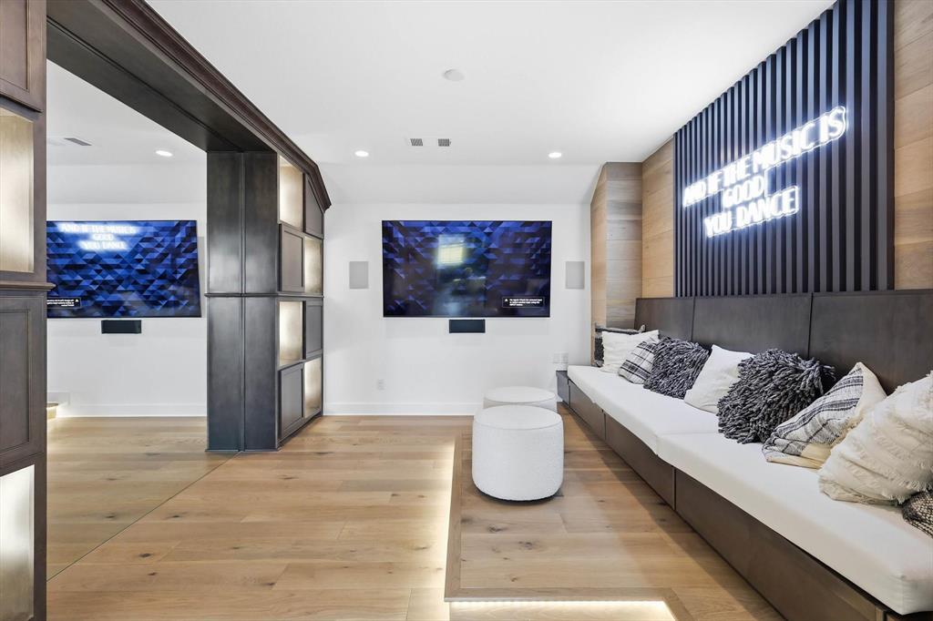 Windsor Springs - Residential