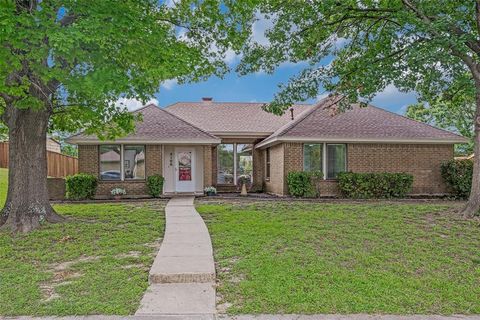 Photo of 4106 Azalea Lane, Garland, TX 75043 (MLS # 21297316)