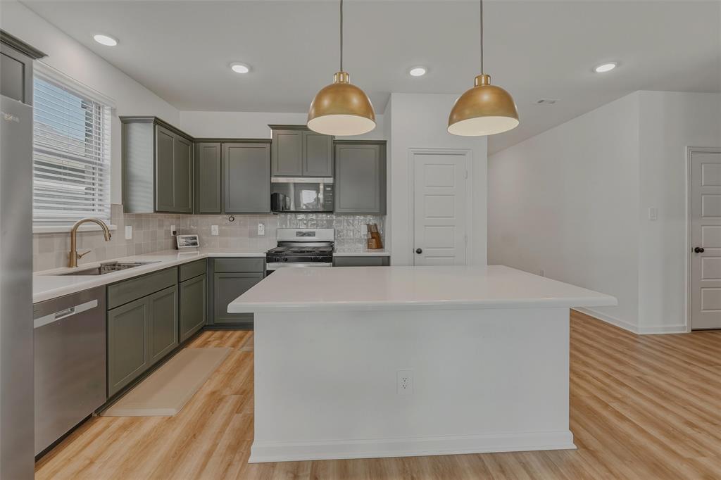 3121 Dixondale Drive