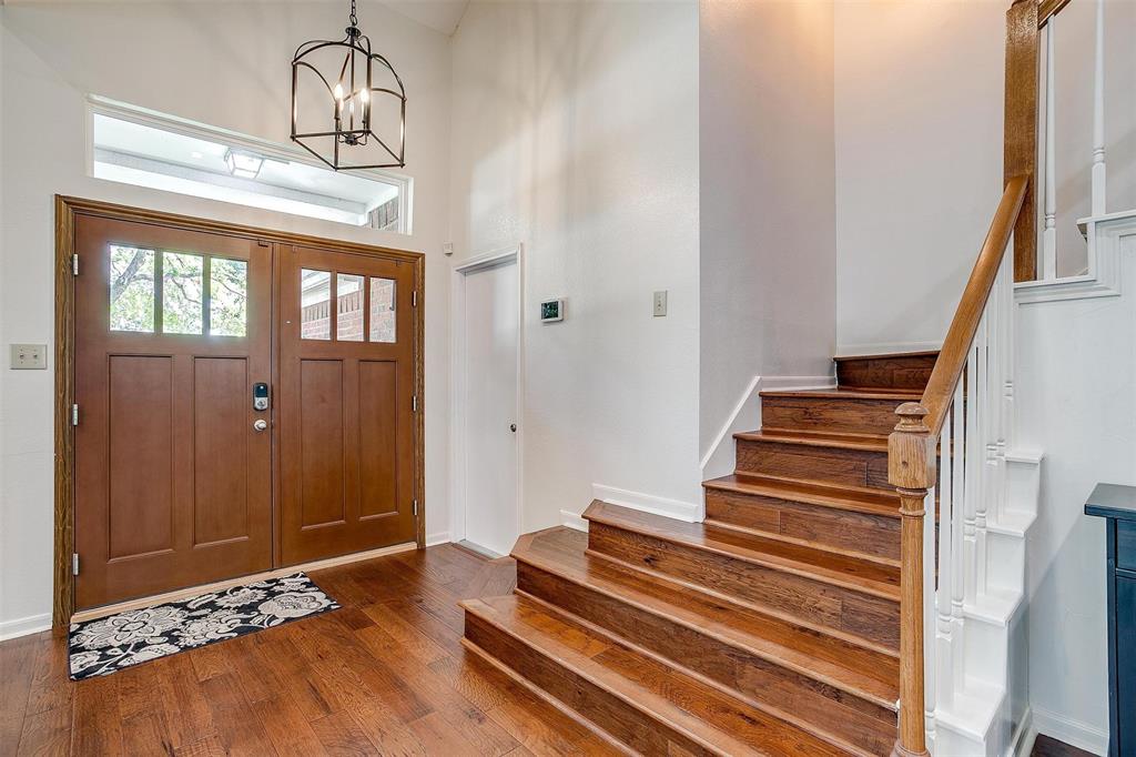 609 Huntington Court