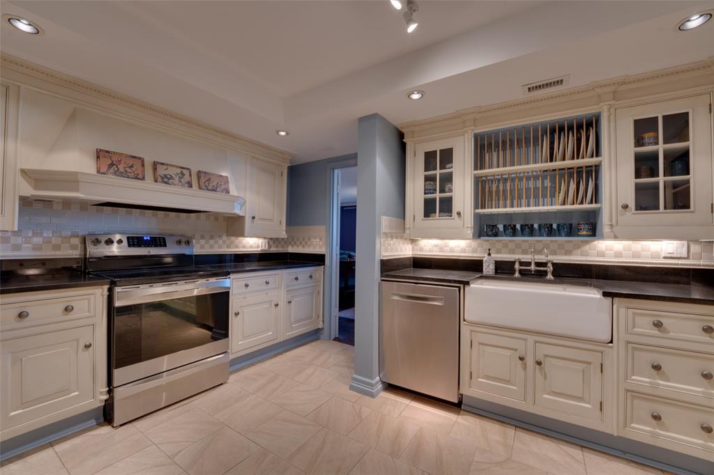 Beverly On Turtle Creek - Residential