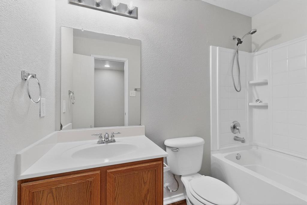 Heritage East A 01 - Residential Lease