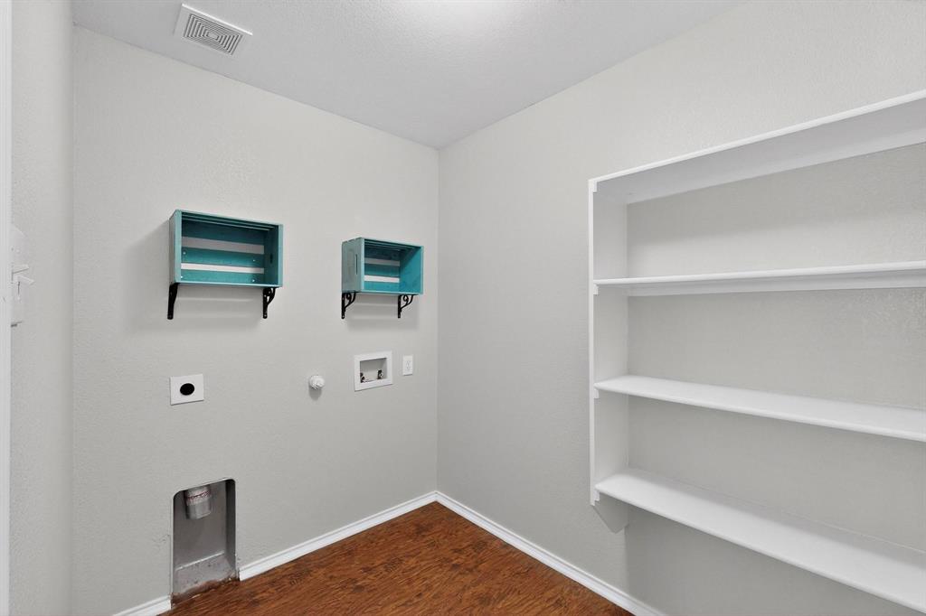 Heritage East A 01 - Residential Lease