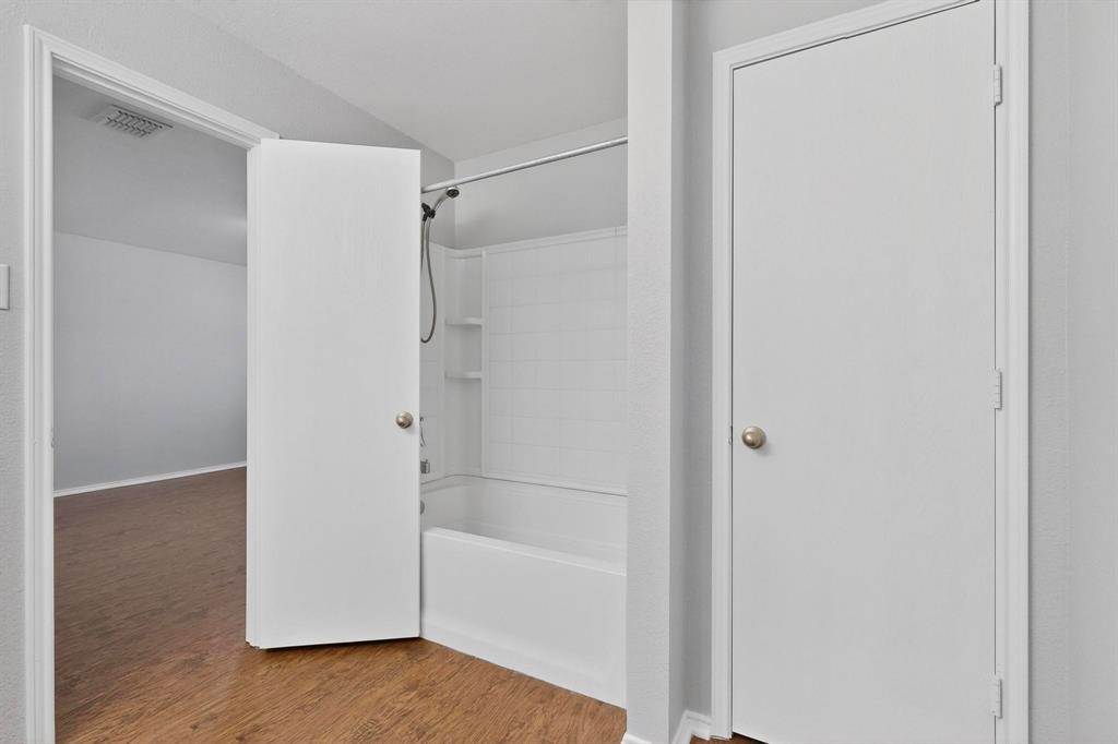 Heritage East A 01 - Residential Lease